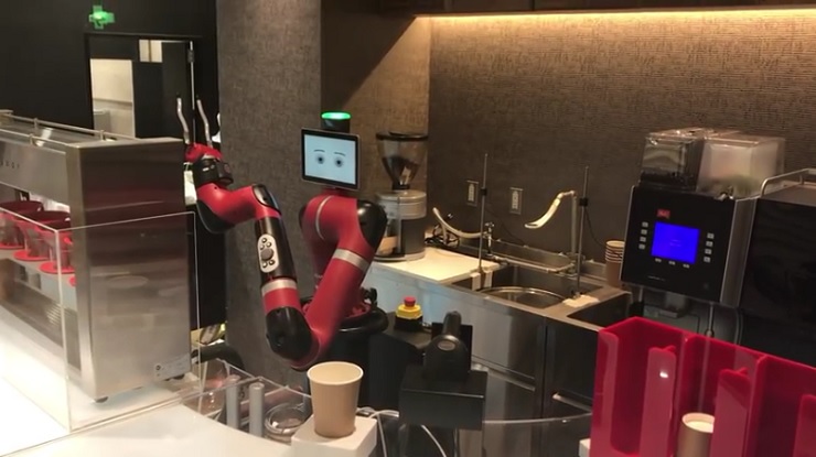 В Токио открылось первое кафе с роботом-бариста, оплата за кофе осуществляется через QR-код